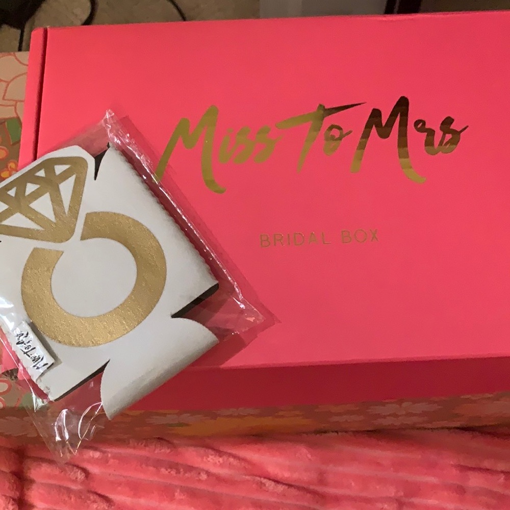 Koozie Miss to Mrs
